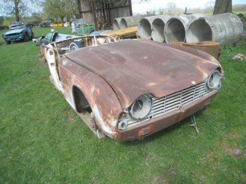 1963_Triumph_TR4_Parts_car_Incomplete_4250